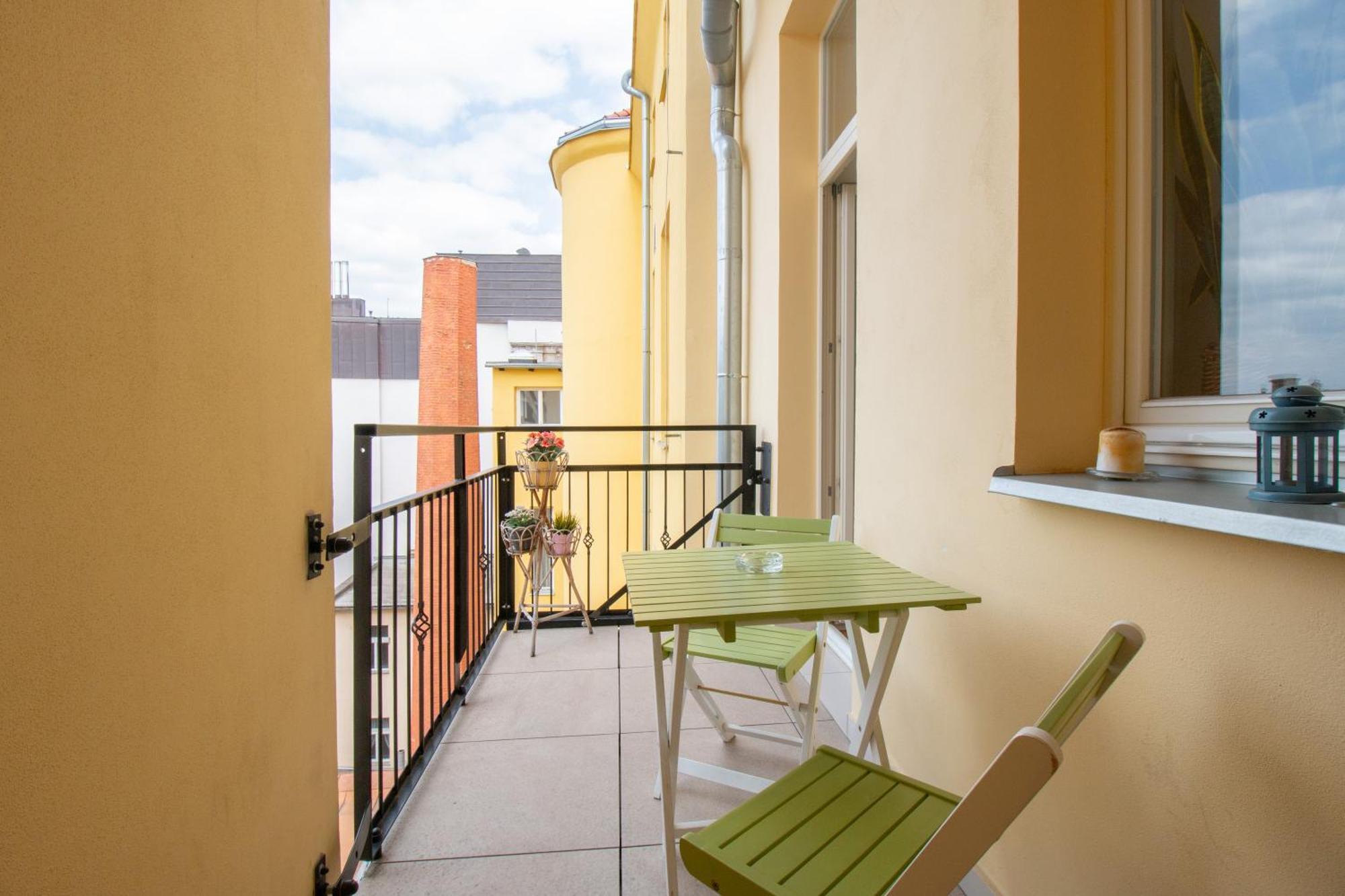 Stay Inn Apartments Stepanska Prague Exterior photo