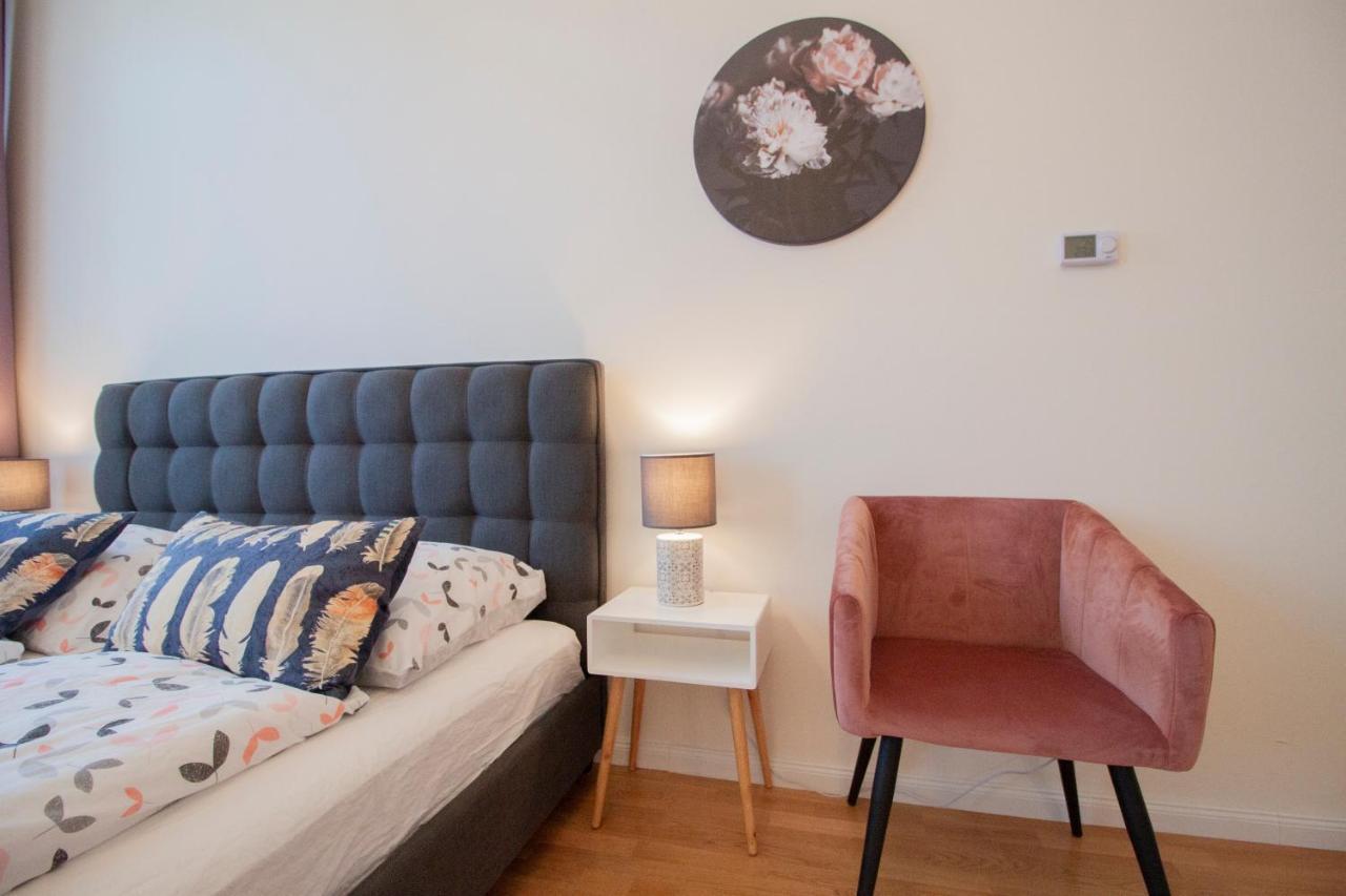 Stay Inn Apartments Stepanska Prague Exterior photo